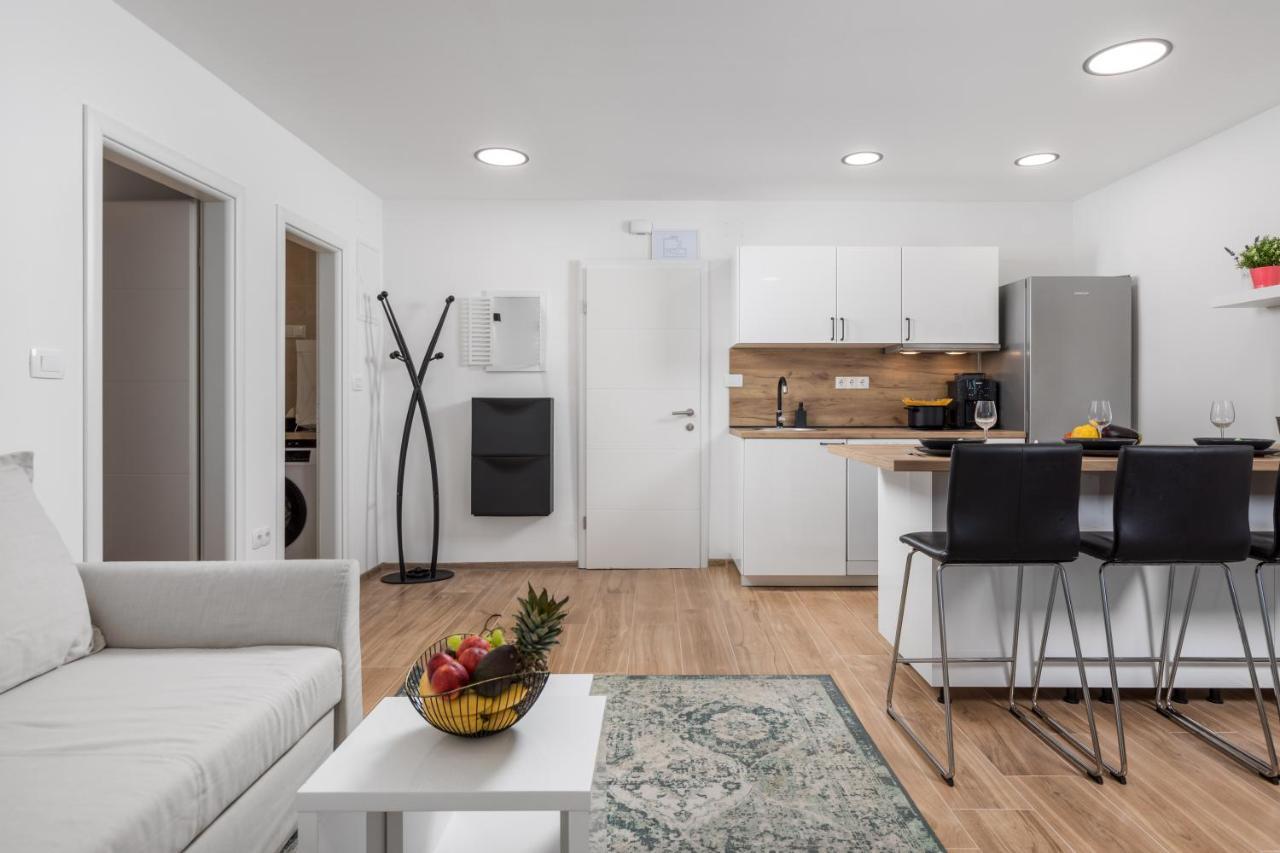 Peace Apartment *